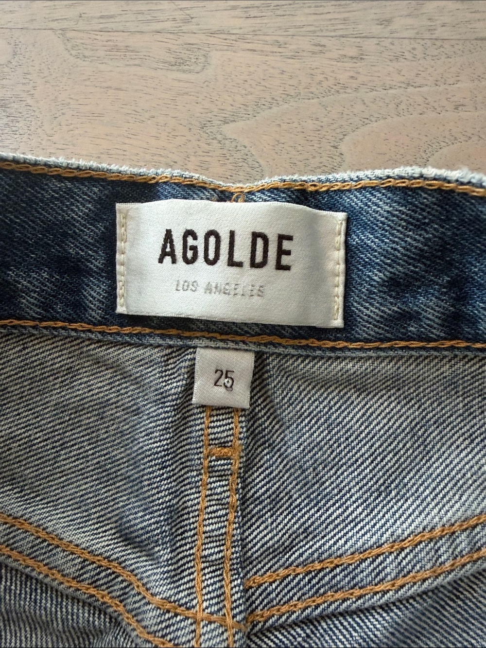 Agolde Distressed High-Rise Dee Jean Shorts - Picture 2 of 3